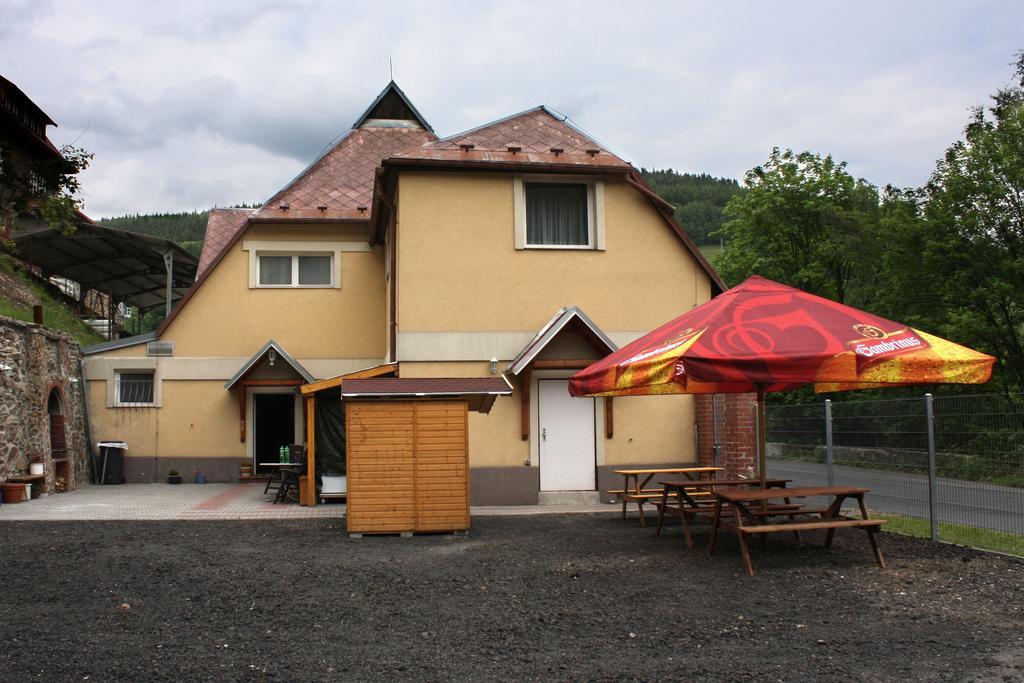Penzion U Štoly Jáchymov Esterno foto